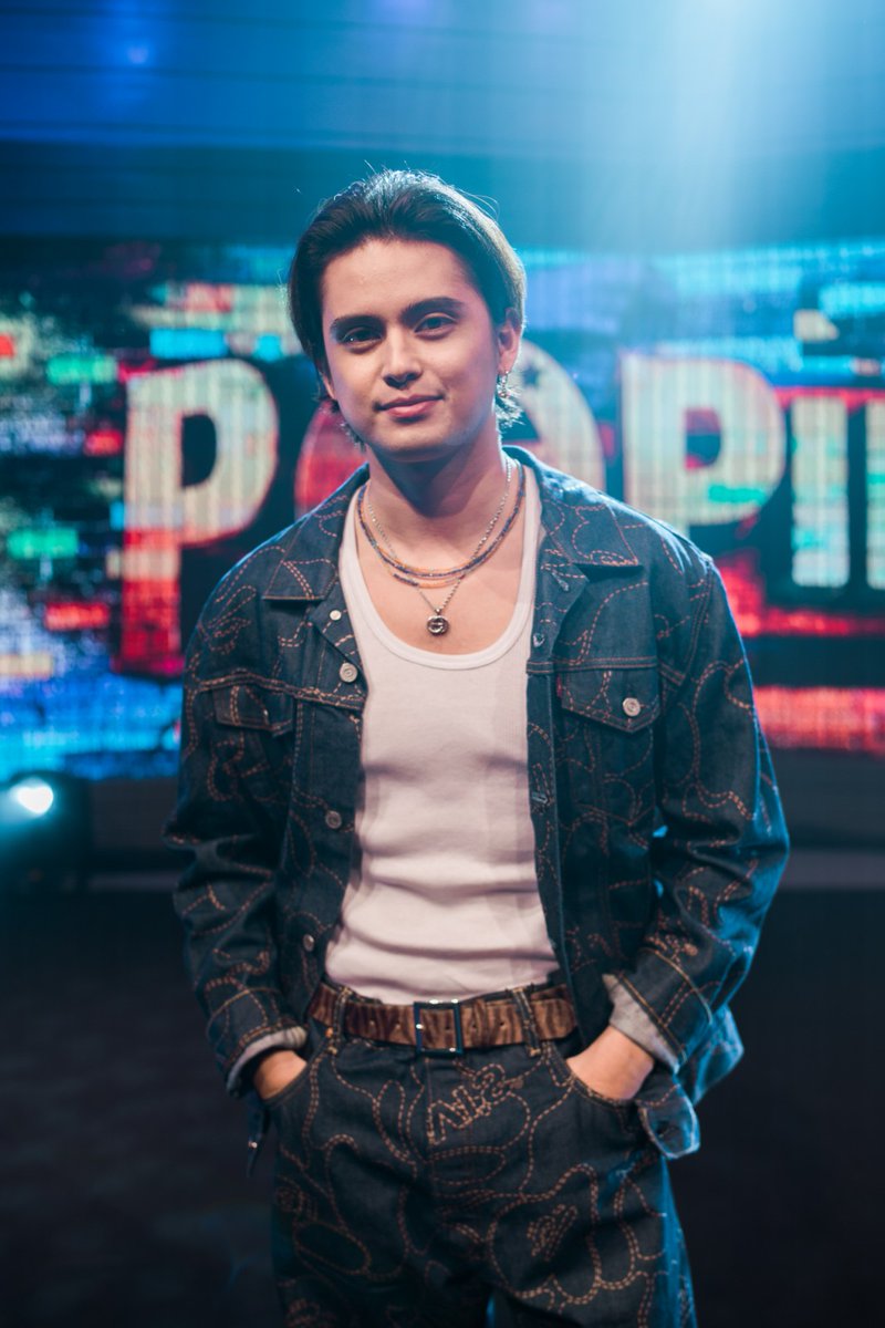 talk_posh's tweet photo. The ultimate guest mentor 'James Reid' meets Popinoy's final pop 3 'Pop Dreamers'
#JamesRead #Tv5 #poppinoy
@tellemjaye @mediadotxchange
@iamdazeeliz14
Read more :
https://t.co/FwzdvITGtC
https://t.co/6bFXHf83Q6 https://t.co/GxB4ckXgXC