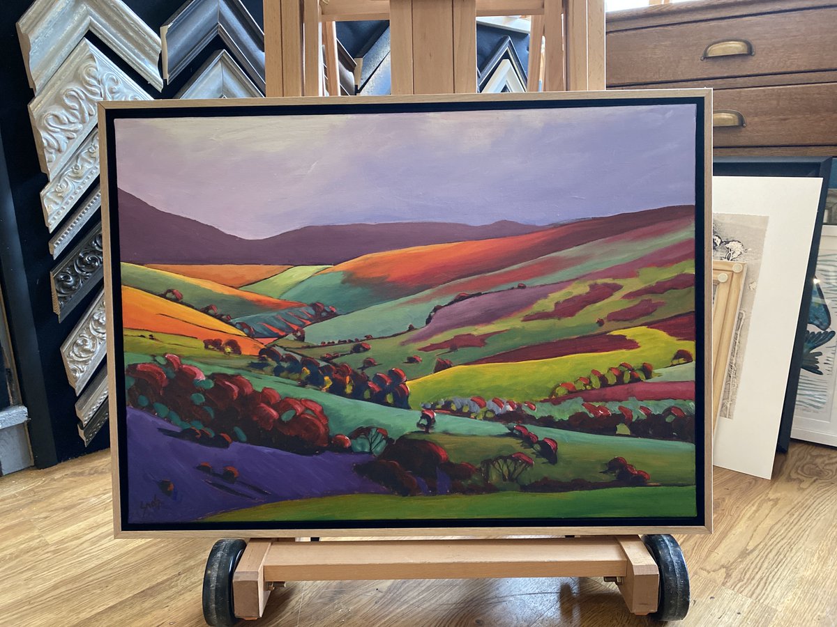 artisan_frames's tweet image. Framed original canvas paintings in oak frame with black gap @artisanpictureframes
buff.ly/3vAC22O
.
.
#thorntonledale
#moorlandpaintings
#bespokeframing
#canvasart
#canvasframes
#pickering
#malton
#NorthYorkshire 
#yorkshiremoors