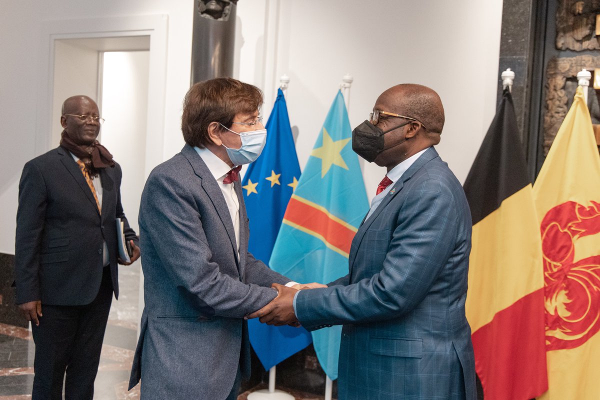 Excellente rencontre avec le Vice-Premier Ministre et Ministre des Affaires étrangères de la RDC, @ChristopheLutu2. 🇨🇩 Nos futures priorités sont le développement d’activités économiques, le soutien à la valorisation de la femme et des jeunes ainsi que la décentralisation.