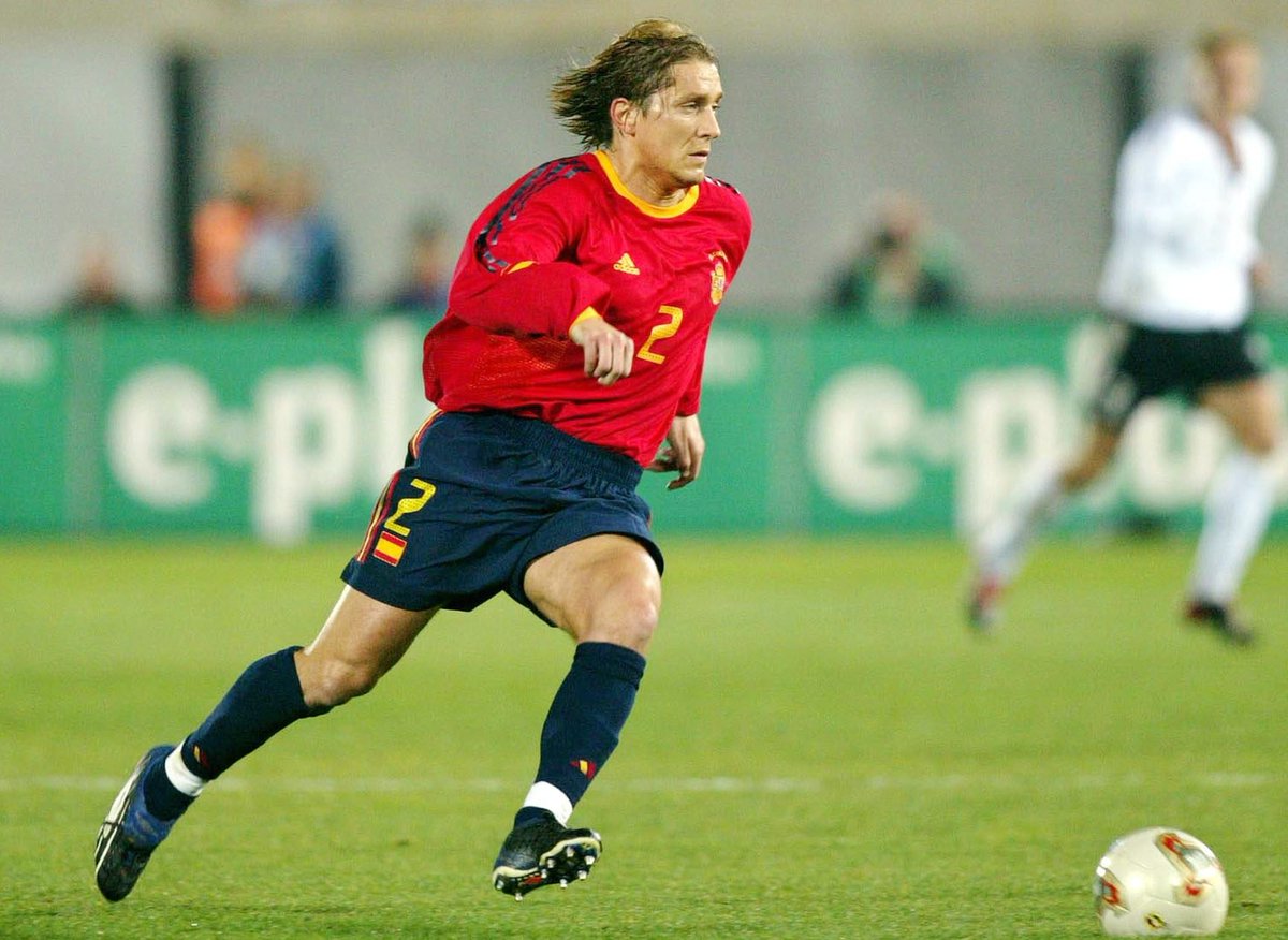 Michel Salgado [Entrenador Asistente de la selección de Egipto]  FCSmokLWUAA7ttz