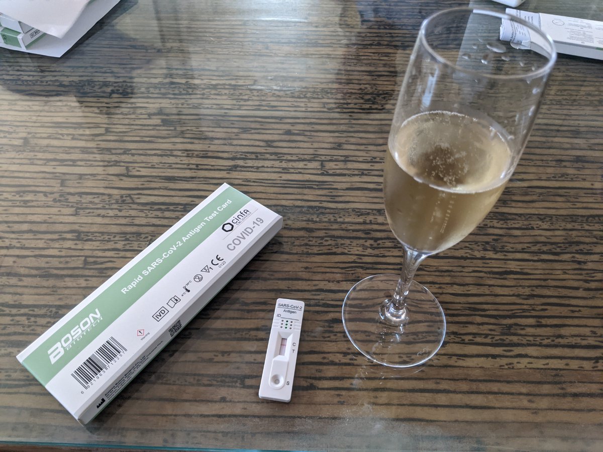 danielvesper's tweet photo. Peak nutid. https://t.co/lSBINQFcK1
