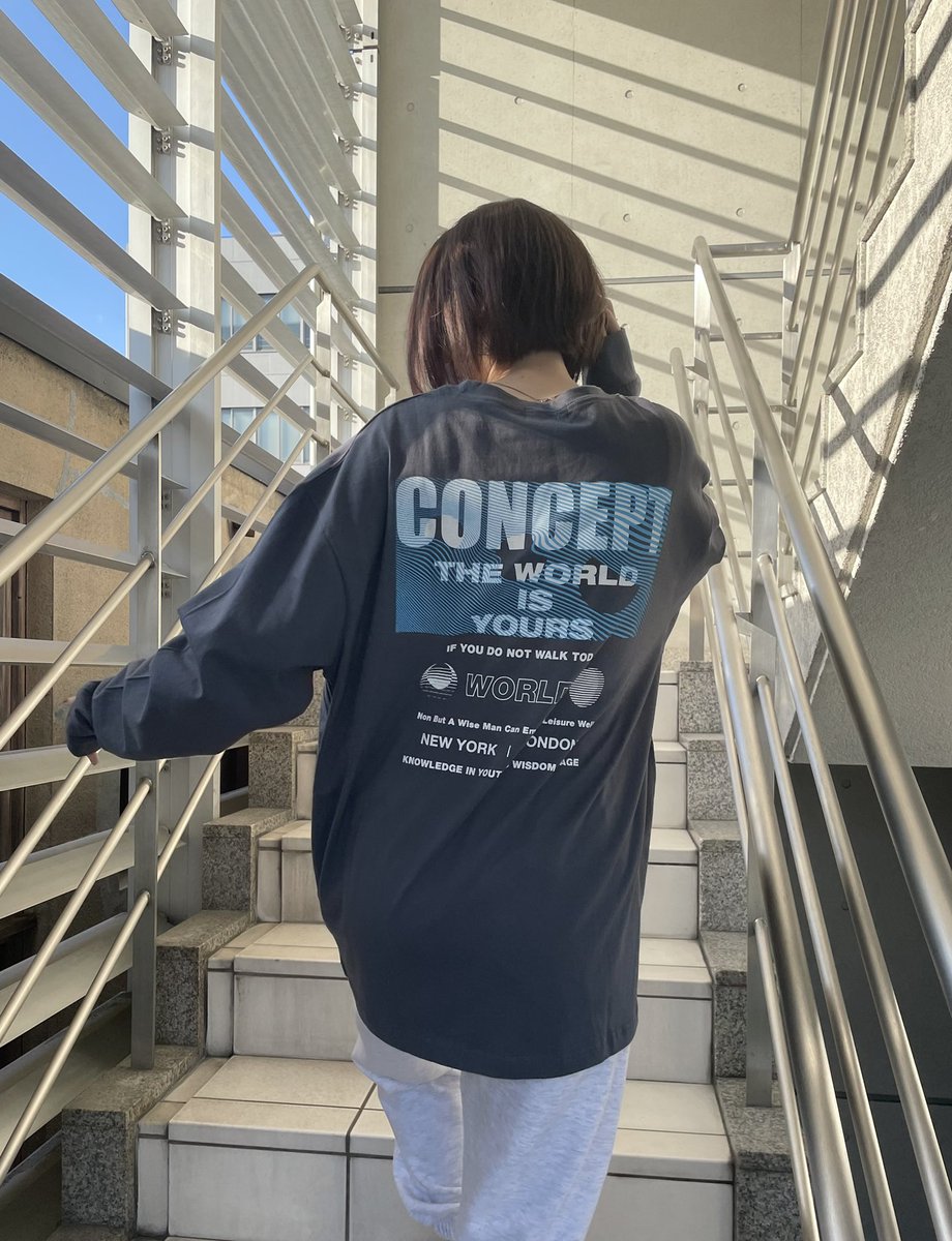 _092official's tweet photo. 【 プレゼント企画 】

「 バッグプリントロンT 」を2名様へ🎁

▶︎応募方法
このアカウントをフォロー&amp;
このツイートをRT

▶︎応募期限
10/21 - 10/31  23:59まで

🌟店頭、オンライン販売無しの限定アイテム🌟

カラーはお選びいただくことができません🙇‍♂️
リプにある注意事項もお読みください。 https://t.co/6GPU3PCcSS