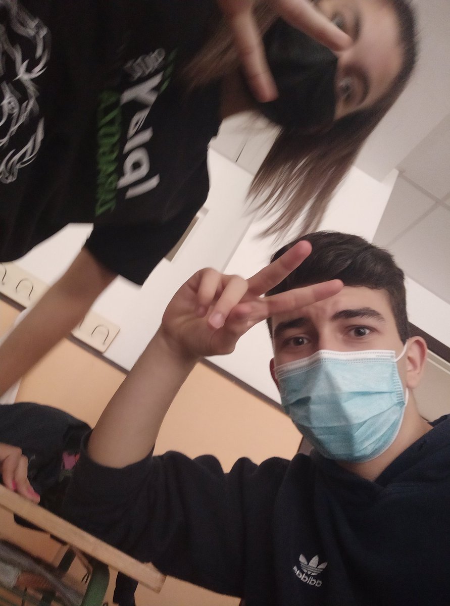 eloraarg's tweet photo. Mi amigo @nachoo_rj y yo hemos bordado el examen de FAG 💣🥵 #mejo41 #contigohastalamuerte #aporel10 https://t.co/lhvVOsCrQA