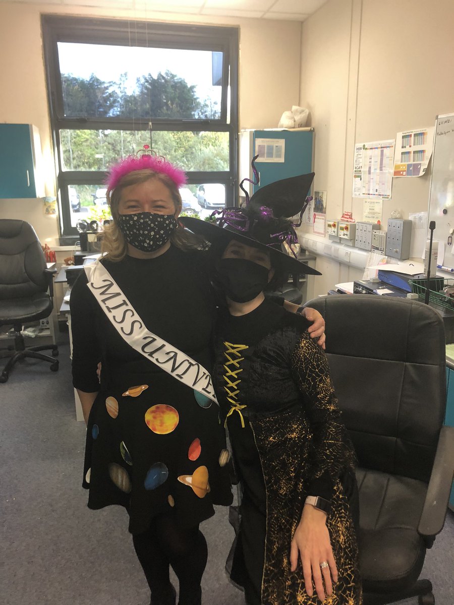 ClaregalwayColl's tweet photo. One of our favourite school days #norma came to visit all in aid of @DownSyndromeGal #halloween2021 we even had visitors from @PCHParents 🎃 👻 https://t.co/0JnFAMiKlv