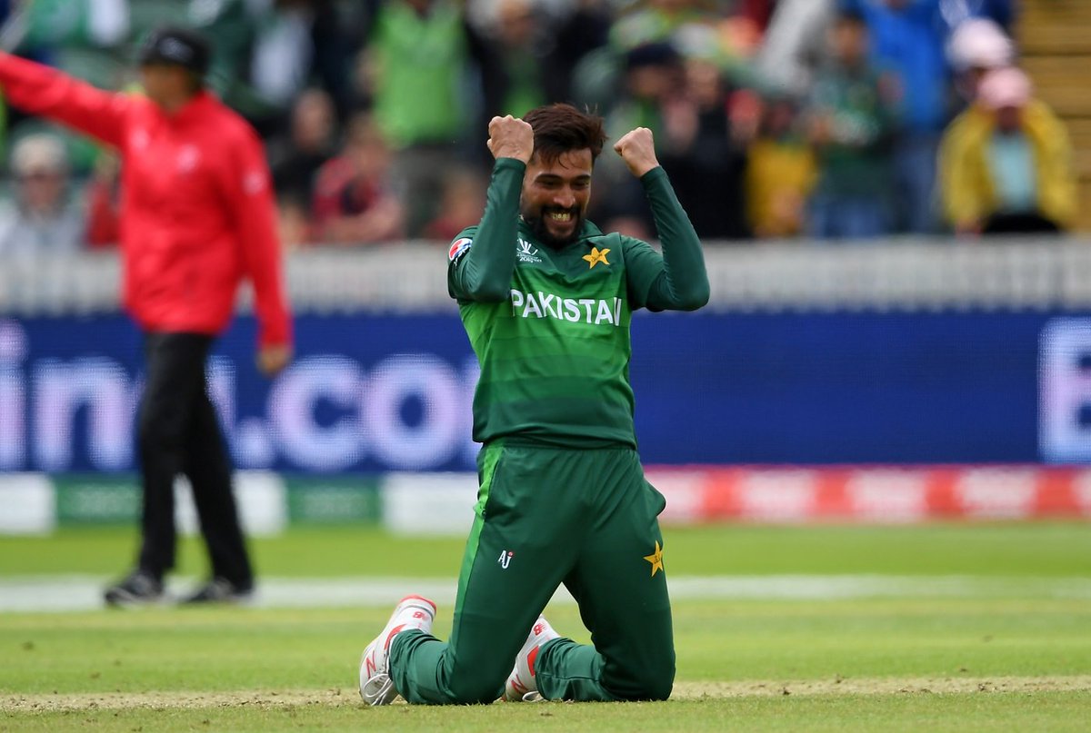 MustafaKhanO7's tweet photo. It is a WAR 🔥 #IndvsPak 

Retweet 🔄 for Mohammad Amir 🇵🇰
Like ❤ for  Mohammad Shami 🇮🇳 https://t.co/ISI3B18RR1