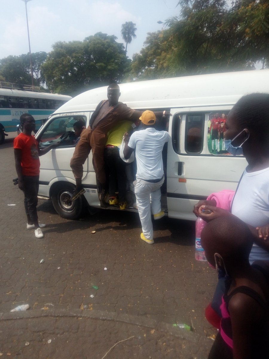 ChikarangoMike's tweet photo. Illegal transport operators defying government directive to register with ZUPCO
@SautiLazarus 
@CcosaZ
@mswathikangwane https://t.co/KldfEXq9Op
