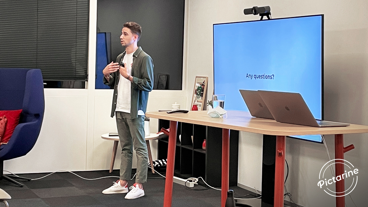 Pictarine tweet media