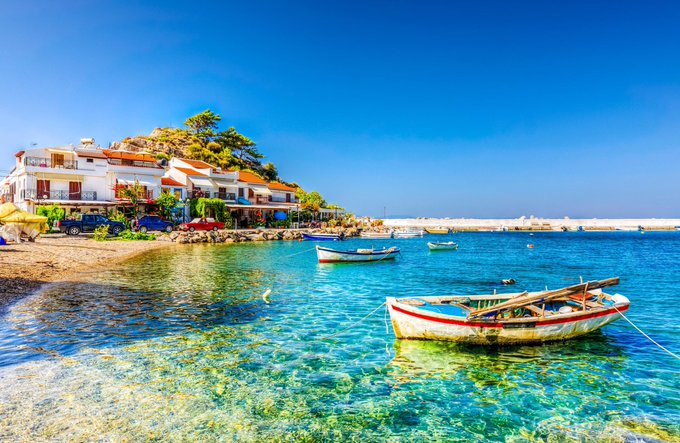 wanderlustmag's tweet photo. These North Aegean island's in Greece are just 😍😍
Which would you most like to visit? > https://t.co/CS9p9Vcq1W
#ad #wlgr
@VisitGreecegr https://t.co/mNUjRUAqWp