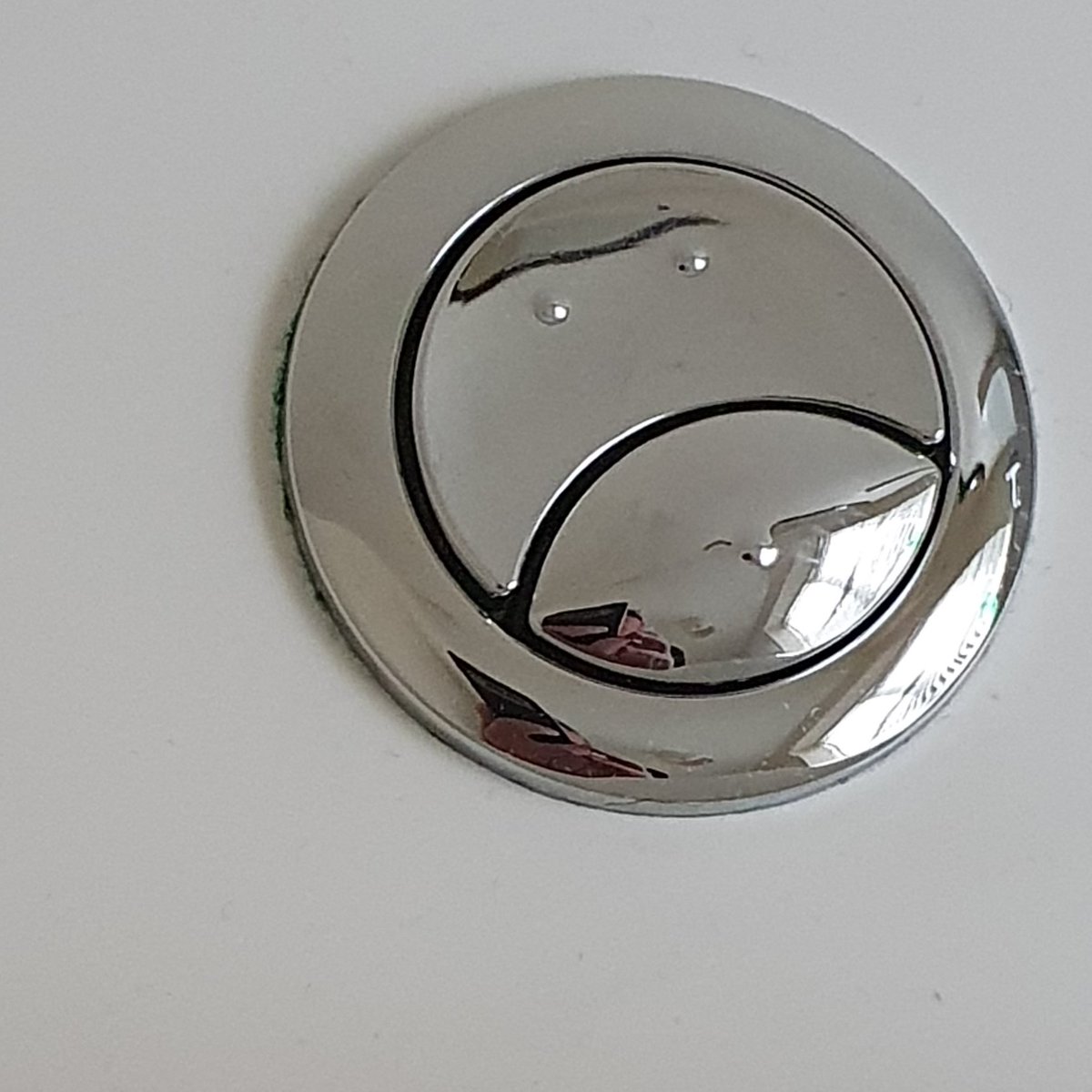 StevePpics's tweet photo. You would be angry if you were a toilet flush all day
#FacesInThings #facesinobjects https://t.co/j9uoBPk5Er