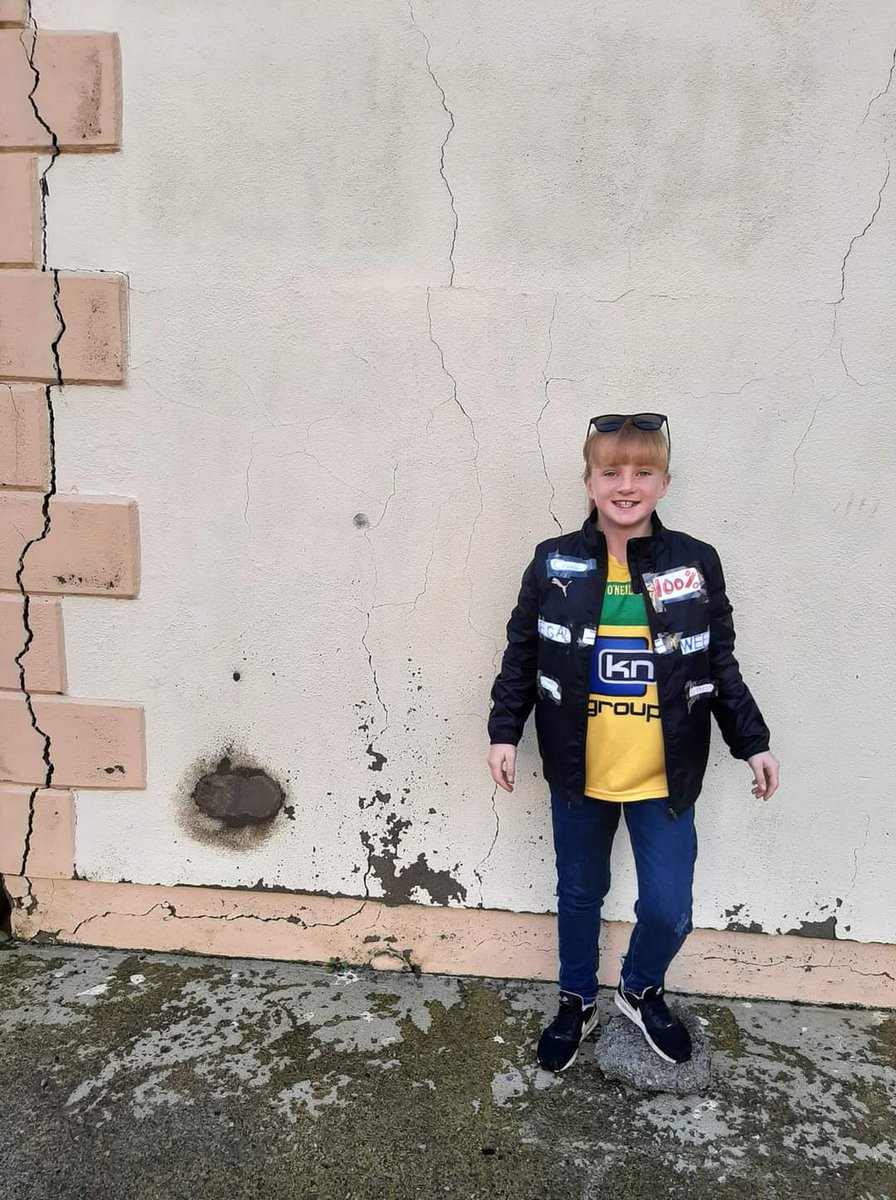 PaddyDiver4's tweet image. Trick or treat @MichealMartinTD 🎃

I never thought my own wardrobe would be iconic among the young ones but there you go 😂

Fair play to all of you 👏

#MicaRedress🏚️ #MicaChildren