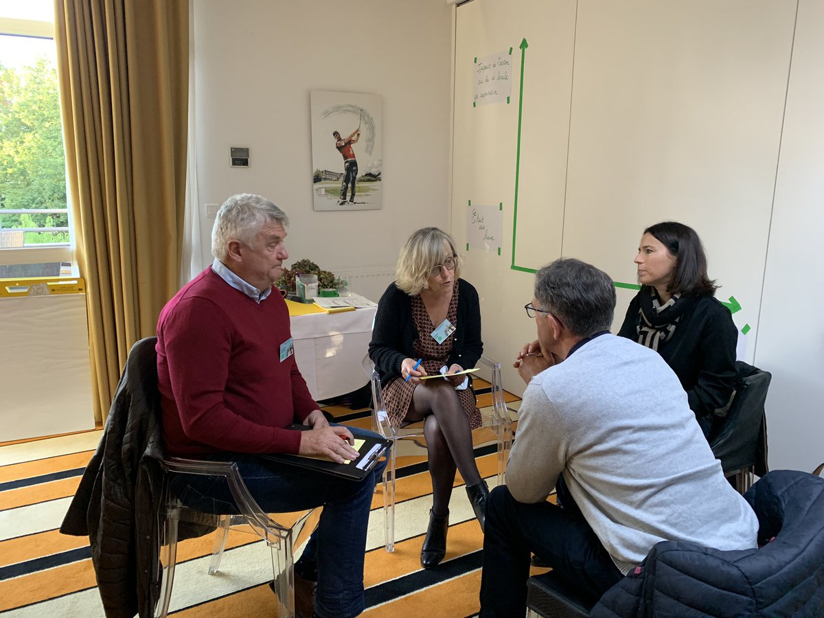 MarionPetton's tweet photo. Séminaire des élus fédéraux 🤩 #territoire #animation #implication forte @cmarkea @alain_poupon @arkea360 https://t.co/76iUbch1fw