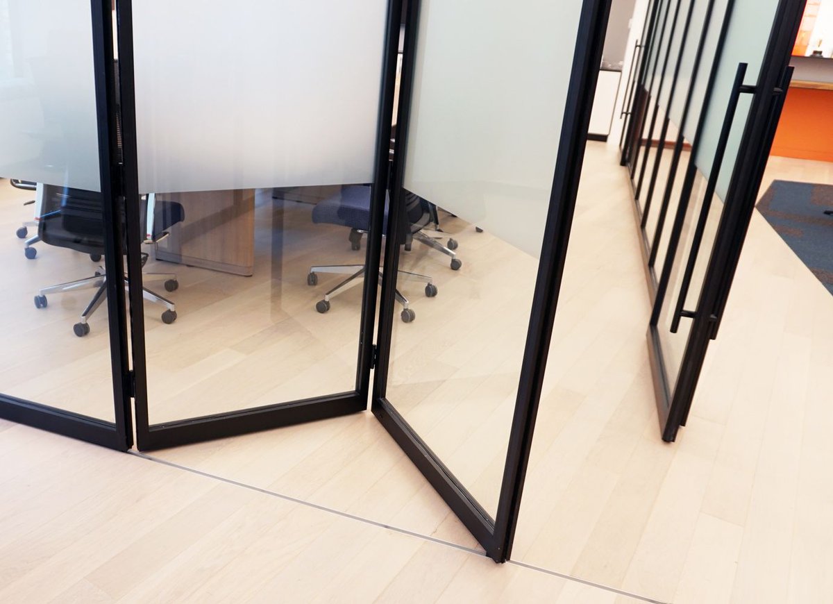 bravuraco's tweet photo. Are you settling when you don’t have too?
PK-30 Systems opens up infinite possibilities with custom sustainable options and high-quality hardware.
#PK30 #bravura #architecturedesign #engineeringexcellence #partitions #interiorarchitecture #interiordesign #operablewall https://t.co/Z8Kub6oeRm
