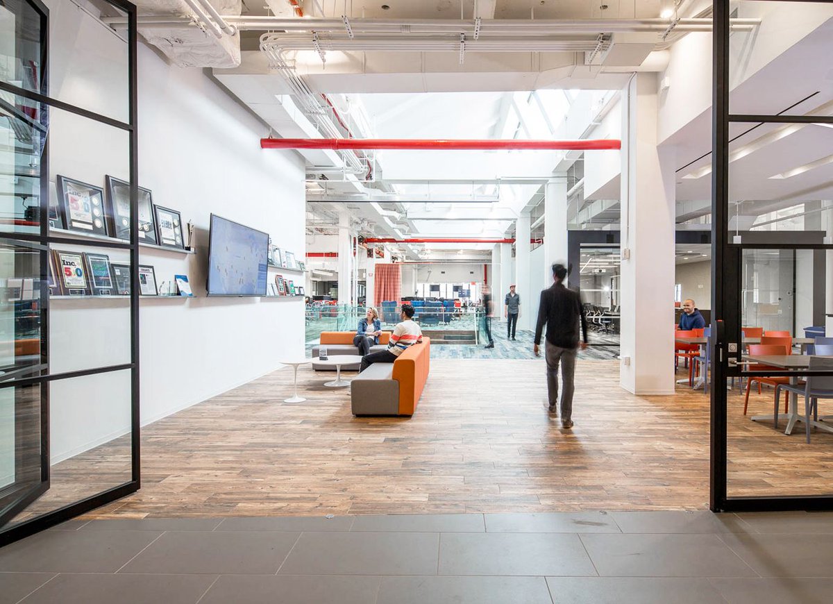 bravuraco's tweet photo. Are you settling when you don’t have too?
PK-30 Systems opens up infinite possibilities with custom sustainable options and high-quality hardware.
#PK30 #bravura #architecturedesign #engineeringexcellence #partitions #interiorarchitecture #interiordesign #operablewall https://t.co/Z8Kub6oeRm