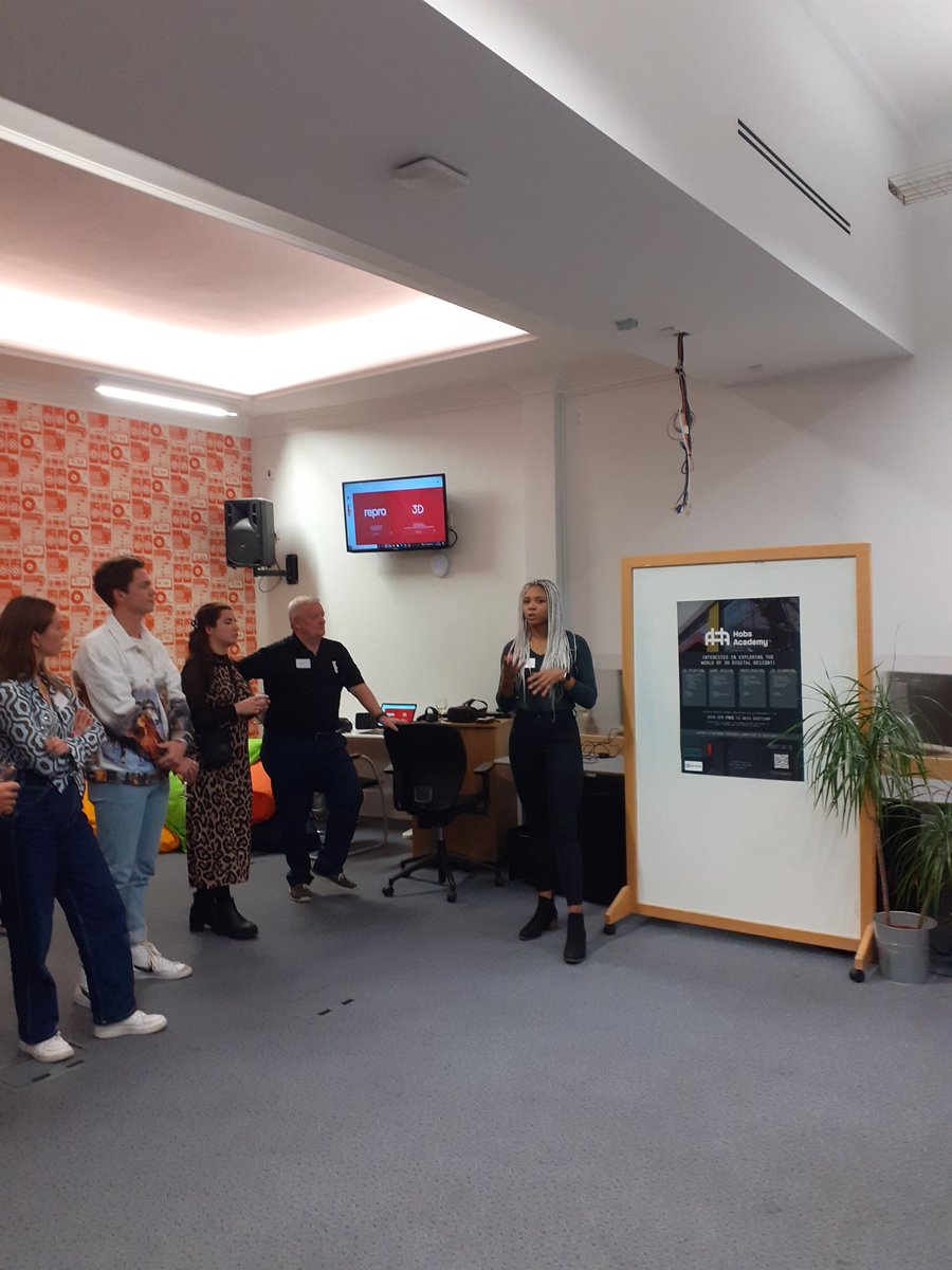 Rita Lazaro tweet media