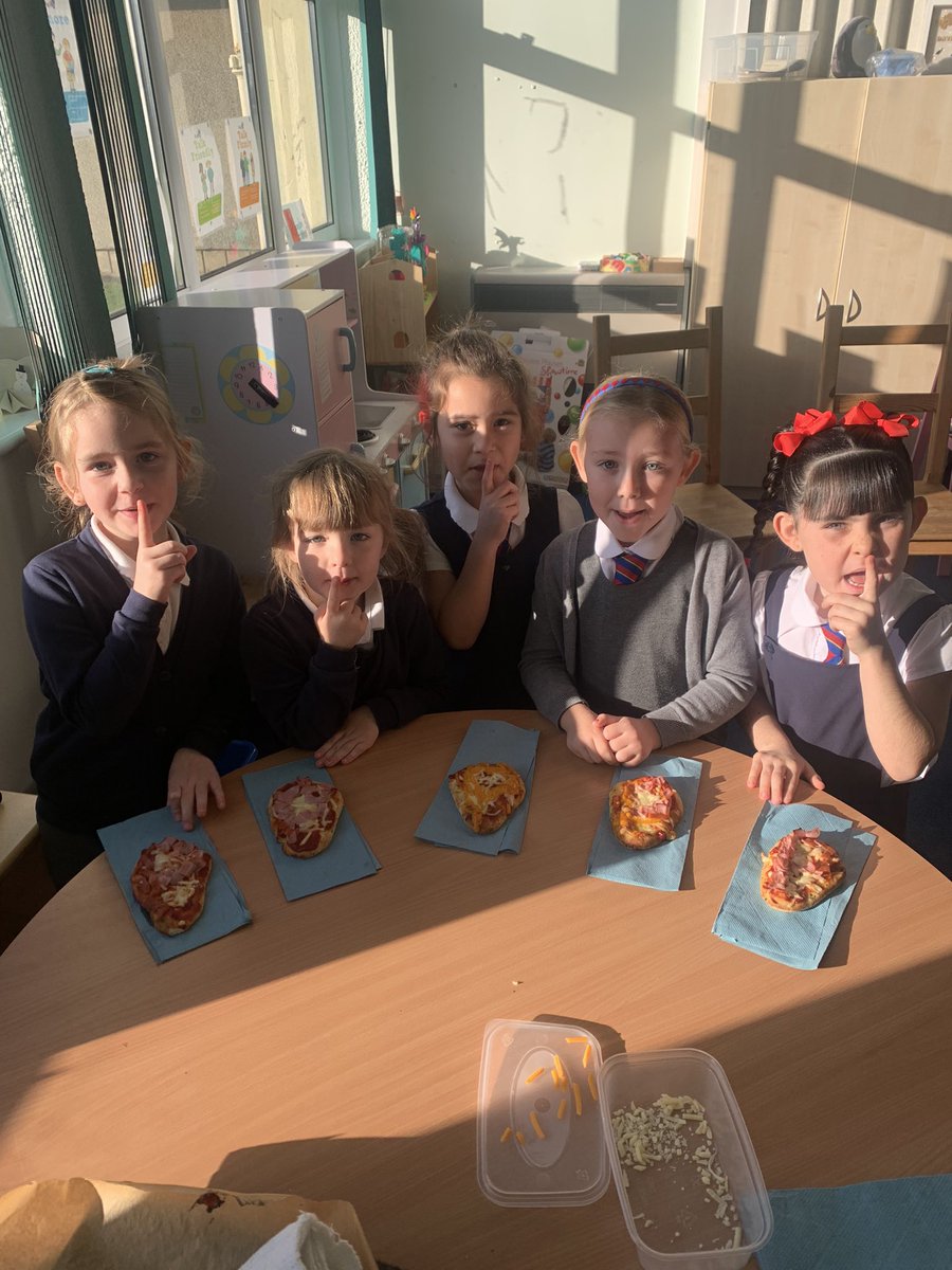 Miss Walker tweet media