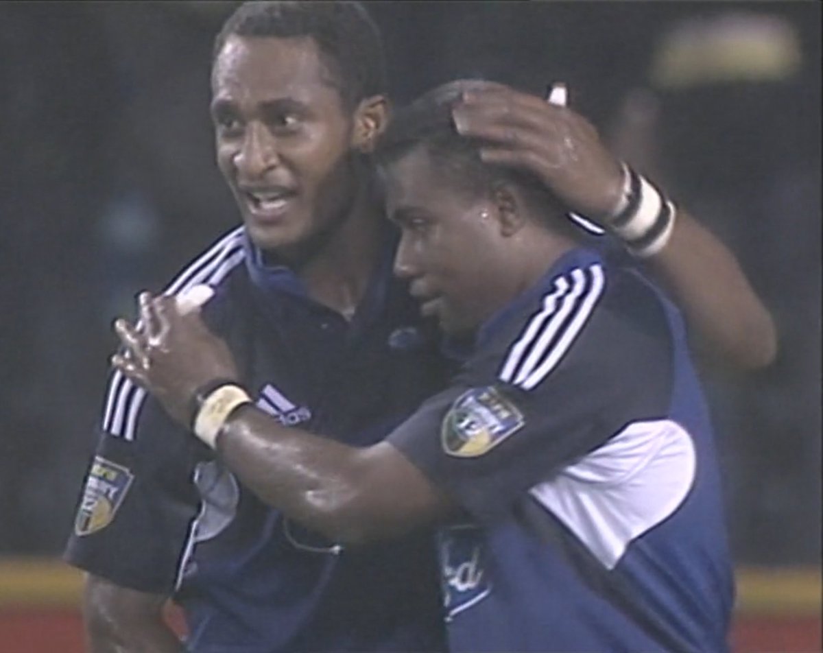 Murray_Kinsella's tweet photo. Name a more iconic wing duo... https://t.co/y1AwdMDRu6