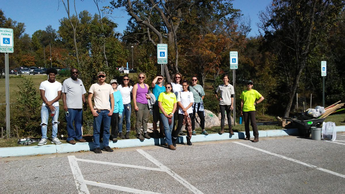 LiveGreenHoward's tweet photo. 6 pollinator gardens were added to the #PollinatorTrail at @HowardCC's annual #SustainabilityDay! 

Learn more: https://t.co/VqqkPzzWVc

@HEcoworks @AudubonCentMD @sierraclubmd @ChesConsCorps  @baytrust https://t.co/AsUF62cRp5