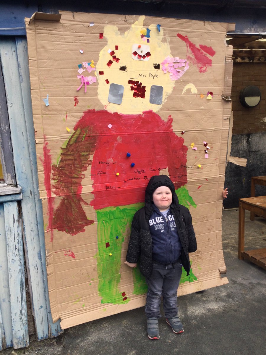 CpCrossgates's tweet photo. Are you as tall as the giant? https://t.co/OSkWoAd6vC