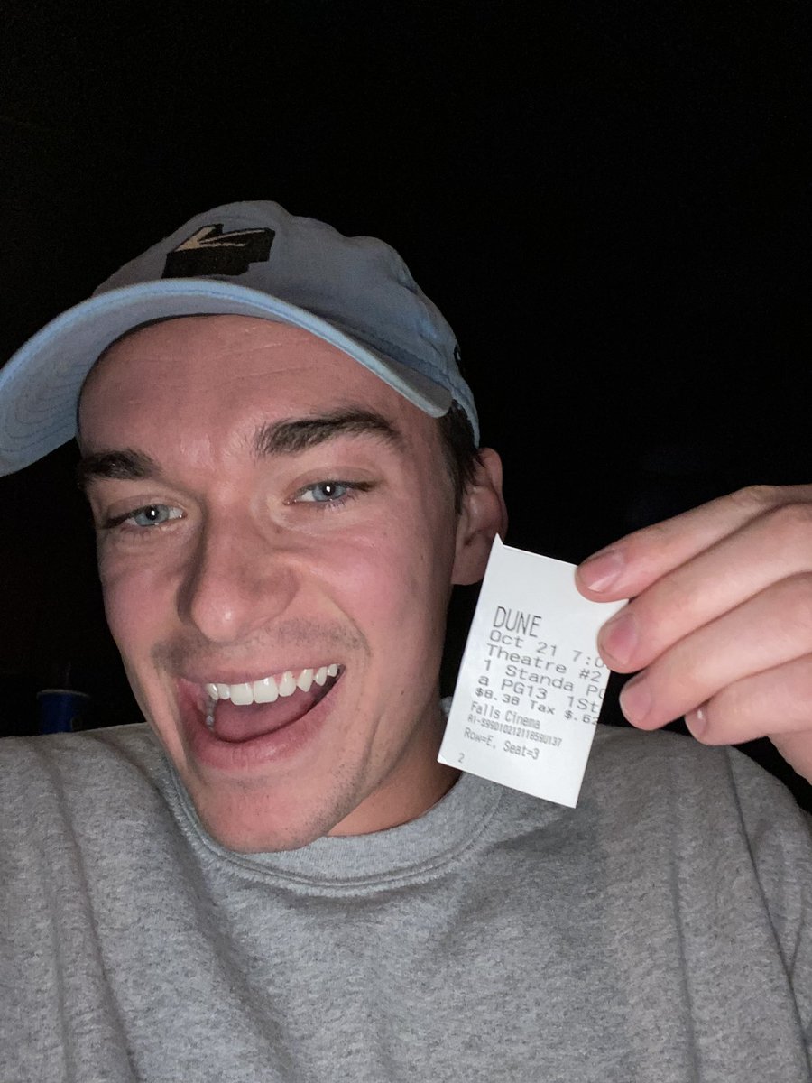 Cass2896's tweet photo. We couldn’t watch Dune together physically. So we all got tickets on the same day near the same time, 1,000 miles apart. https://t.co/U2clzP9sn8