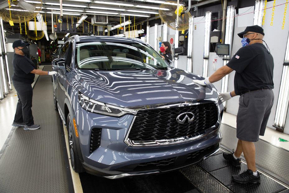 With production now underway for the all-new 2022 INFINITI QX60, at the Nissan Smyrna Assembly Plant, employees are beaming, feeling both pride and satisfaction! Read more in our latest blog, just follow the link below! 
bit.ly/3jl2CYD
#GuelphInfiniti