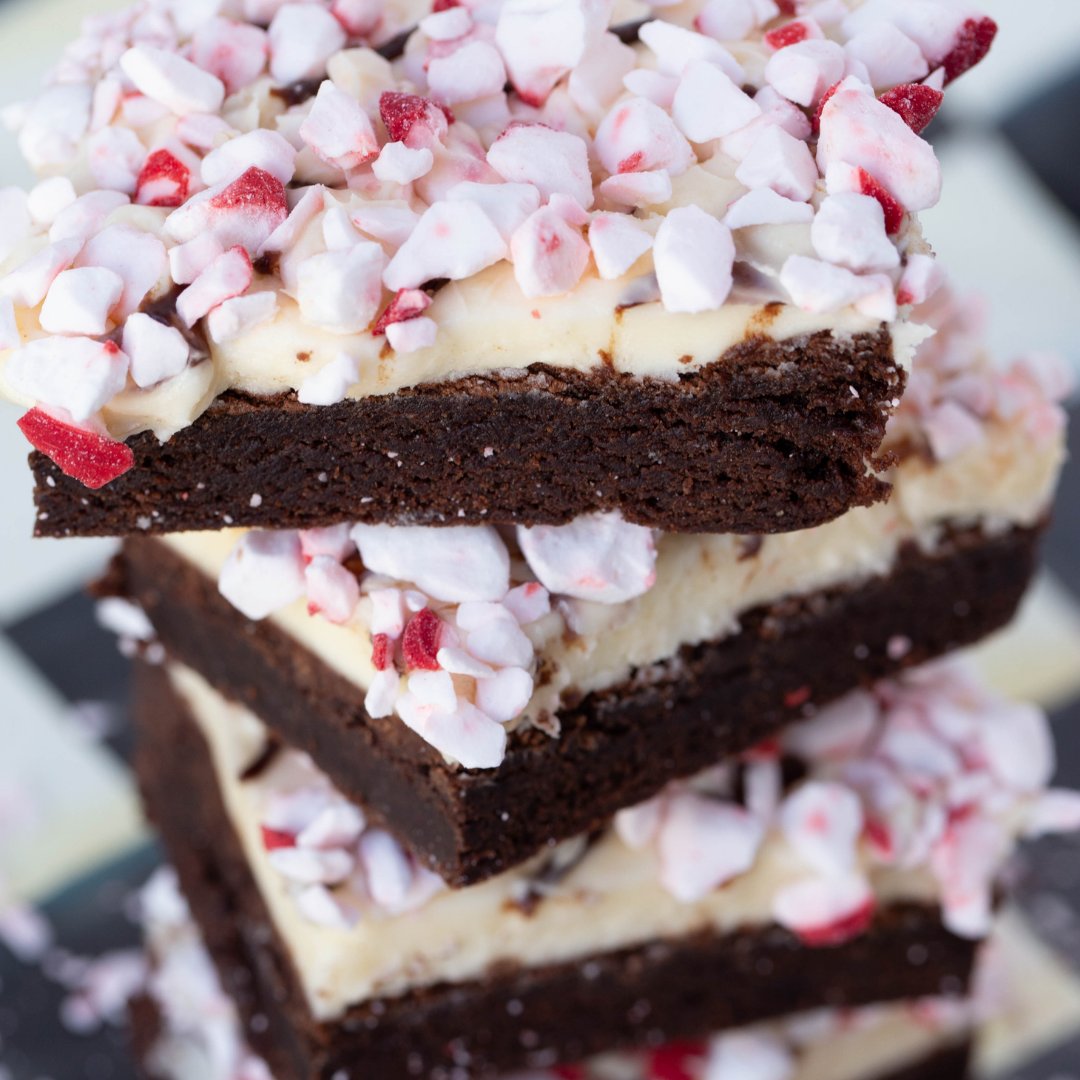 RedBirdPuffs's tweet photo. Nothing better than a peppermint brownie. A mouthwatering desert that everyone loves! https://t.co/708d5qlKT1