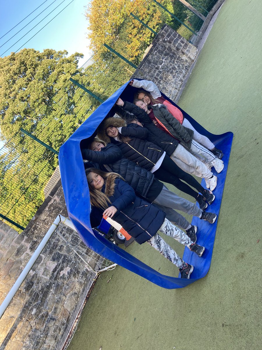 PoolsbrookP's tweet photo. Blue whales have had a fantastic time this week and helped each other conquer their fears! So proud of them. Huge thank you to @LeaGreenCentre 😀 https://t.co/CCkMe6XSJx
