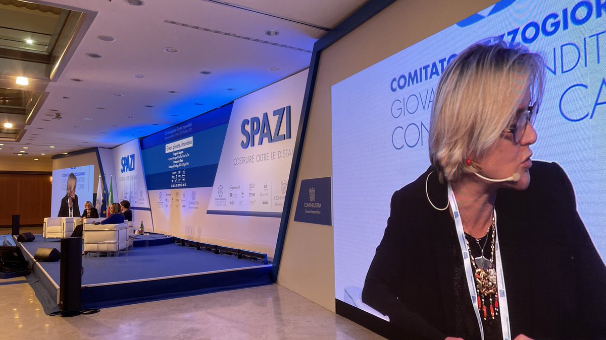 GIConfindustria's tweet photo. “Green, giovane, innovativa”: tre aggettivi che credo possano applicarsi sia all’Italia che vorremmo uscisse dalla pandemia sia alle nostre aziende, per rafforzare la loro competitività ed al contempo la loro sostenibilità – ce ne parla Zarri di @eni #Spazi2021 
#22ottobre https://t.co/CqytnLOO76