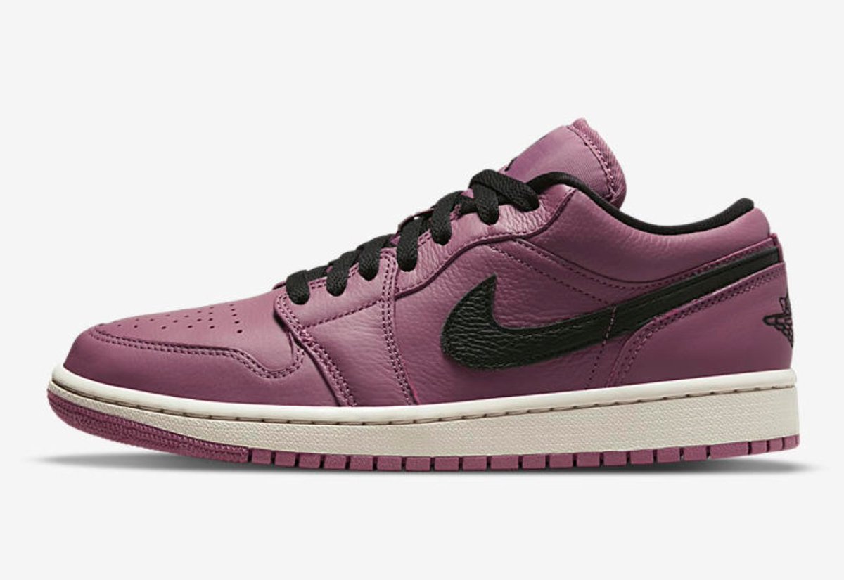 SOLELINKS's tweet photo. Ad: Dropped via JD Sports
Women's Air Jordan 1 Low 'Magenta'
=> https://t.co/gvItUdjzaB https://t.co/GZCWQPrBnQ