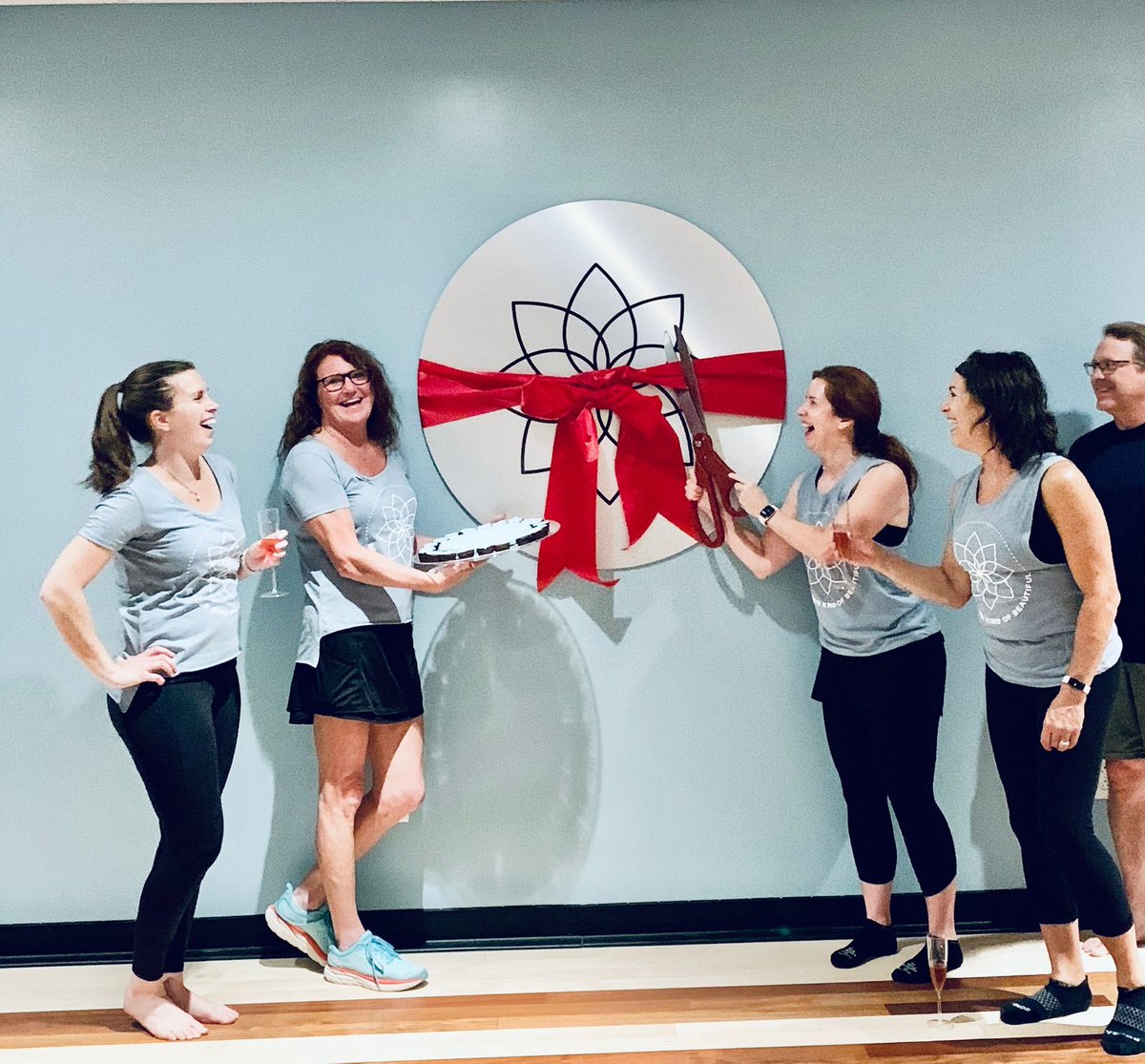 TheWAC's tweet photo. Last week, WAC Brookfield officially unveiled their new Lotus Studio. Make sure to take a Mind|Body class to check it out, or go during non-class hours to #FindYourCalm and utilize this beautiful space. #FindYourFitFriday #LotusStudio #MindBody #WisconsinAthleticClub https://t.co/izk93Epy1Z