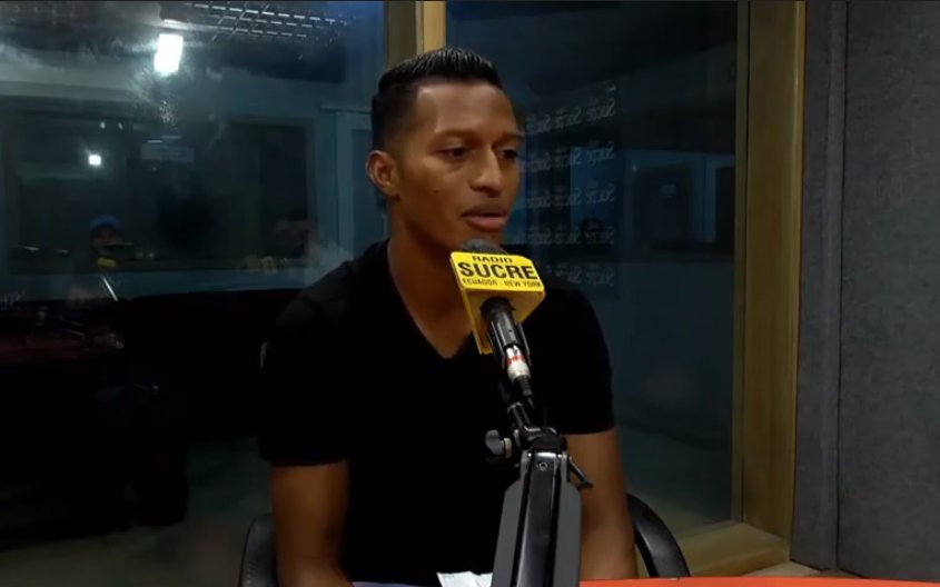 sucrenoticiasec's tweet photo. Jhon Narváez🇪🇨 sobre el retorno a #Emelec:
"Tuve el último contacto en el 2016 con el presidente, ahora con nadie. Son muy pocos los que regresan al equipo, creo ese ciclo ya pasó y me siento contento por el grupo y por los logros conseguidos"
#ControlDeportivo
#LaMarcaDeportiva https://t.co/WCQ5jaGq2j