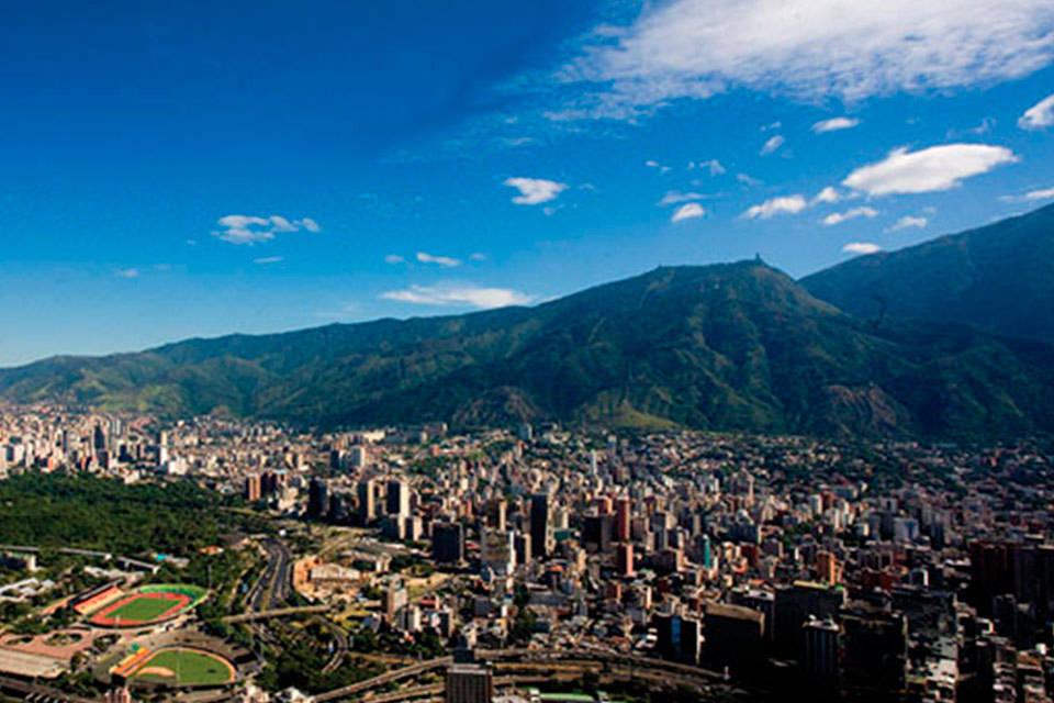 DiarioTalCual's tweet photo. Provea: Convertir El Ávila en "ciudad comunal" traería destrucción y un ecocidio #TalCual #ClaroyRaspao #MaduroEsContigo https://t.co/Z0RPqMT4Lc https://t.co/tq6vDFTPIl