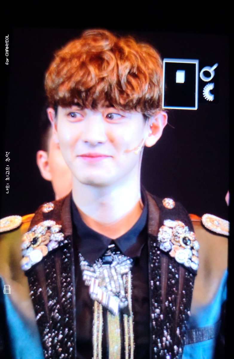 mmscykr's tweet photo. 211022 메이사의 노래 커튼콜
진짜 마스크 써서 다행이지뭐야,,
입꼬리가 진짜 계속 안내려왔어ㅠㅠㅠ
#찬열 #chanyeol https://t.co/g90pk1rB2g