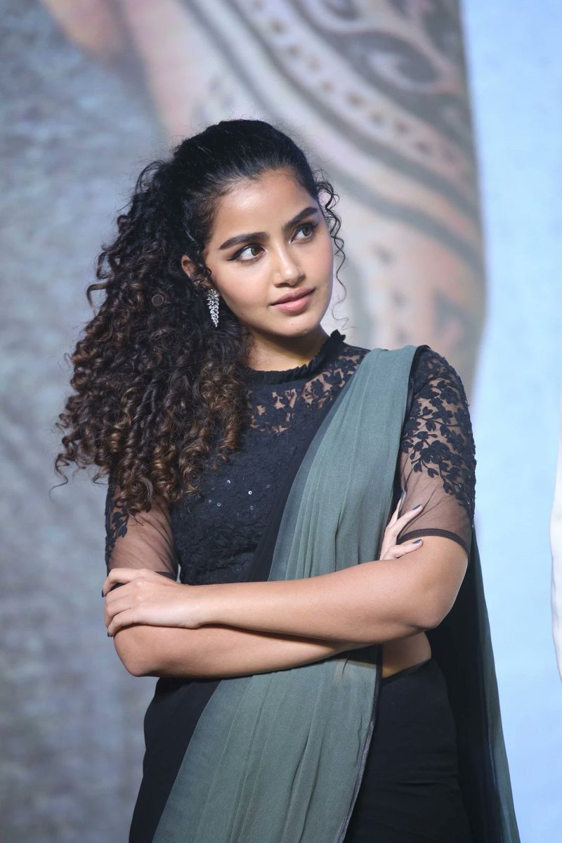 123HDgallery's tweet photo. Beautiful @anupamahere 🥰 at #RowdyBoys movie song Lunch 📸

for more HD pics https://t.co/CB0Hhzsuox

#AnupamaParameswaran #Ashish #RowdyBoysOnNov19th #VijayDeverakonda 
#HDGallery #123HDGallery https://t.co/XMuWXhKE0i