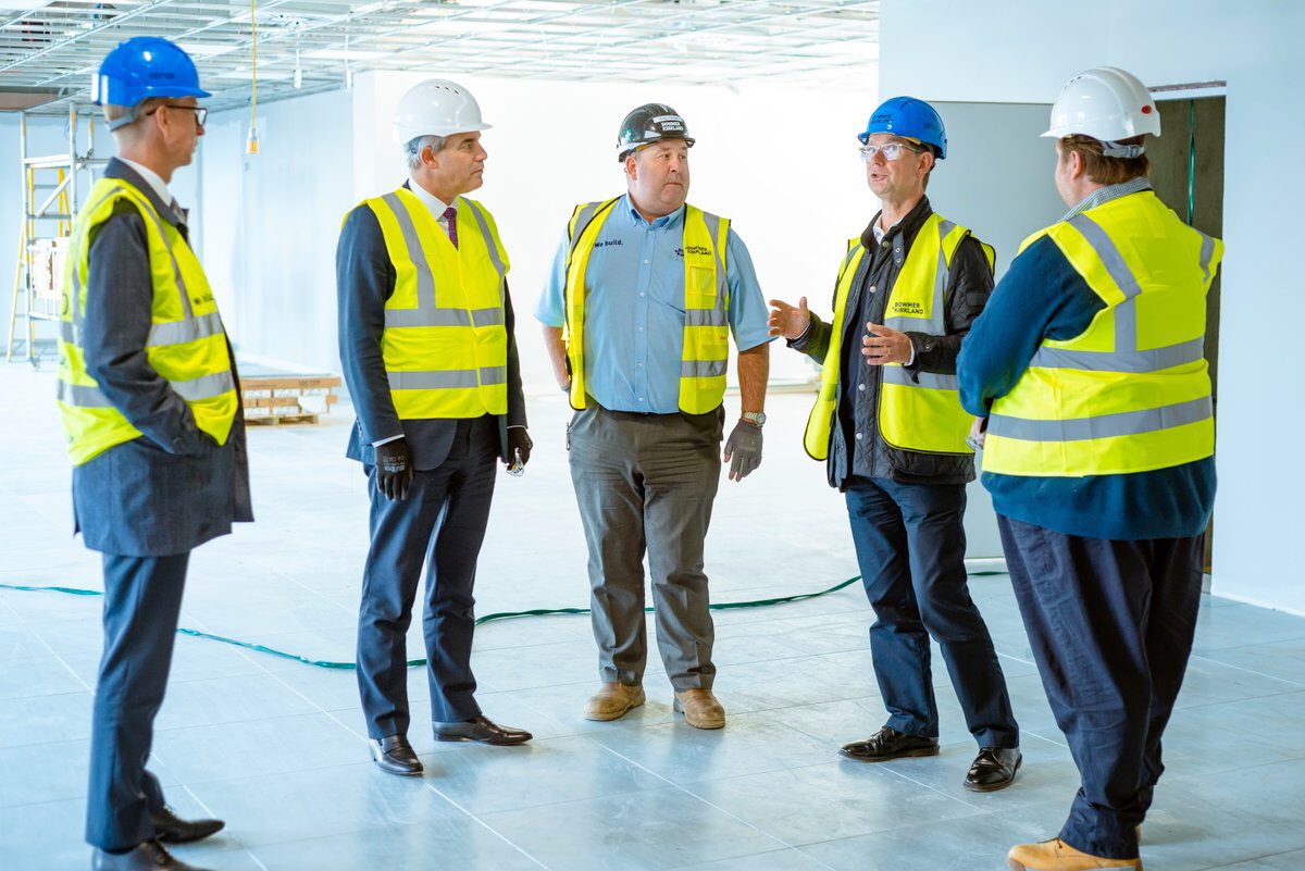 bandkbuild's tweet image. More pictures from yesterdays visit of the Chancellor of the Duchy of Lancaster &amp;amp; MP @SteveBarclay to our #bandkWM site @flettonquays #Peterborough He was joined by @Cllrfitzgerald and Nick Davy of the @UKGovPropAgency