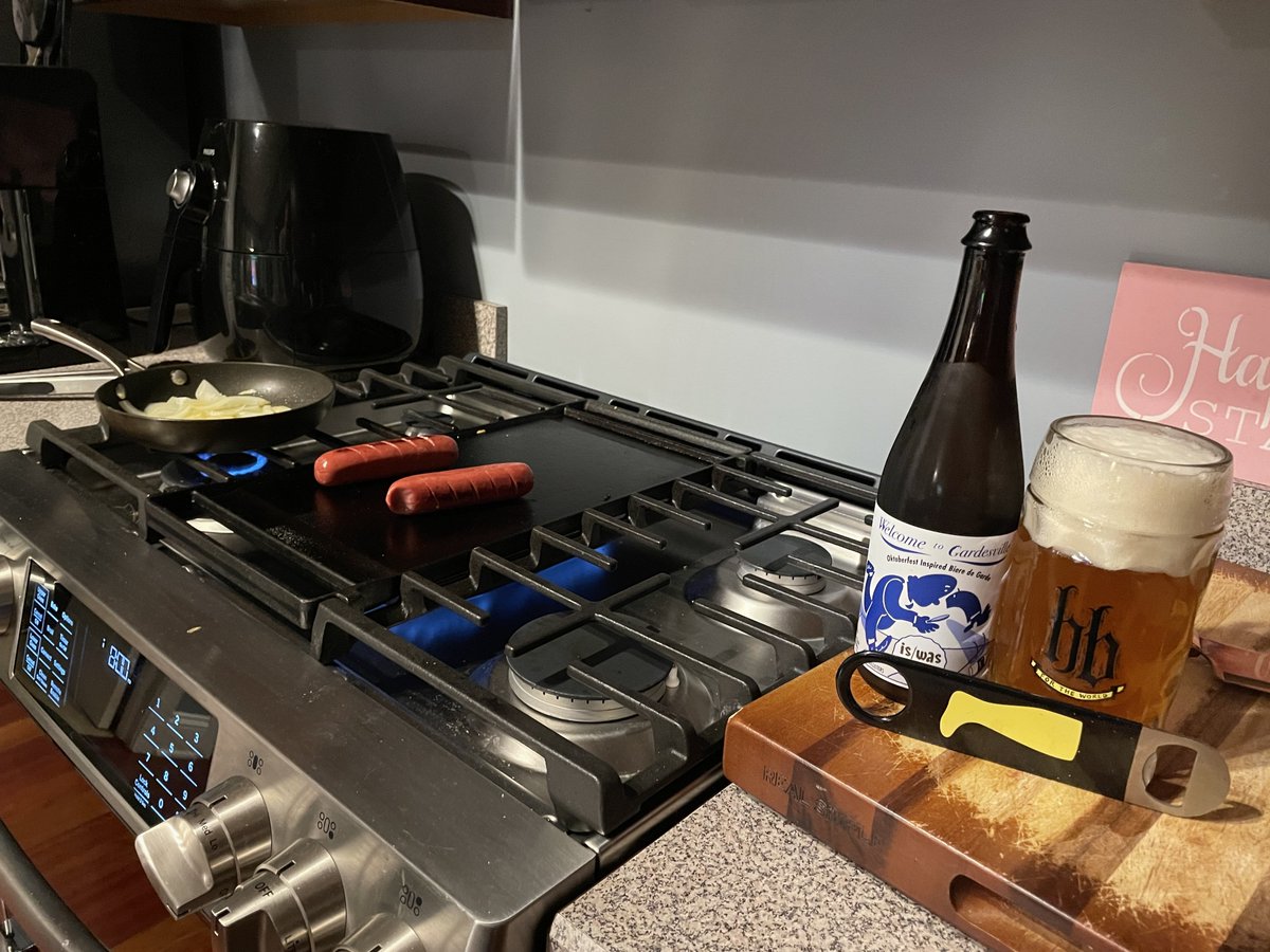TriplexSales's tweet photo. We take a break from our sanitary process equipment focus to bring your our thoughts on four different beers from @HopButcher @iswasbrewing @TGBrews &amp; Hidden Hand Brewing. Check it out here! #sanitaryprocess #Craftbeer

https://t.co/Eim3oi7bxd https://t.co/H5X99JvjHL