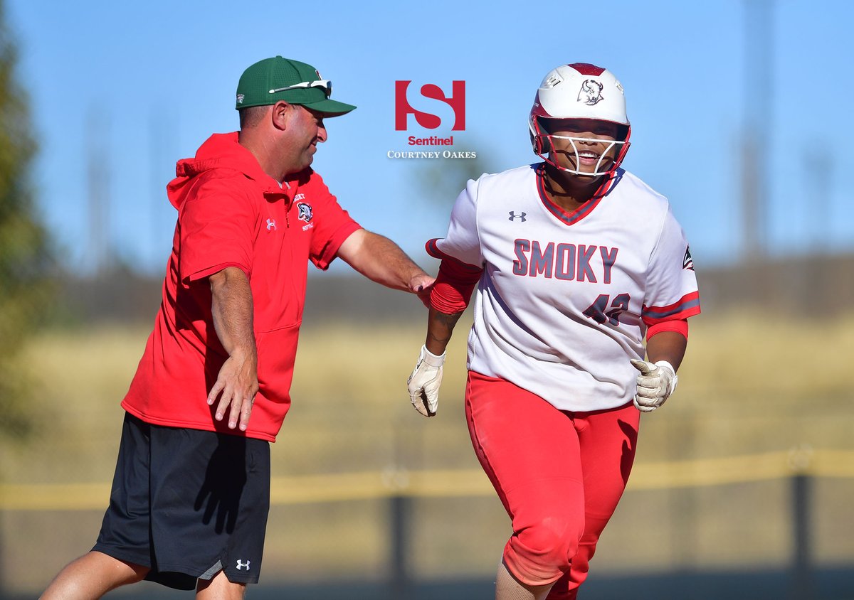 aurorasports's tweet photo. Softball: Smoky Hill is headed back to the Aurora Sports Park for the Class 5A state tournament after it overcame a speed bump at regionals; here how the Buffs got there - https://t.co/RIPB7Maf3F @SmokySports #copreps #sentinelpreps #aurora https://t.co/fDeAMOHfVw