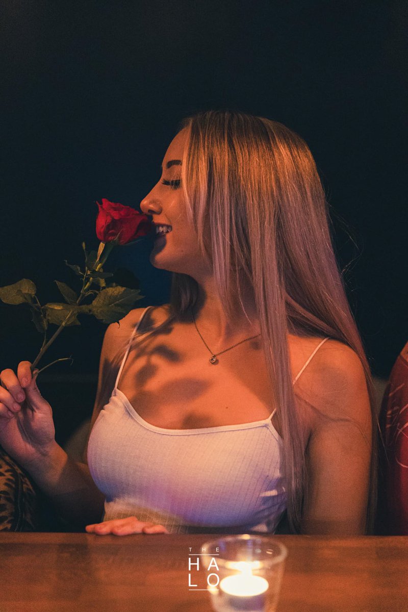 uniscene's tweet photo. „Hey, du riechst gut" 🌹⁠
⁠
⁠
+++ HEUTE +++ UNISCENE@HALO  #FRIDANCE ⁠
⁠
@halohamburg⁠ ⁠
⁠
--⁠
#uniscene #haloclubbin #reeperbahn #studisfree #fridayslikethis #nightlife #party #hamburg #friday https://t.co/meWseu4TLy