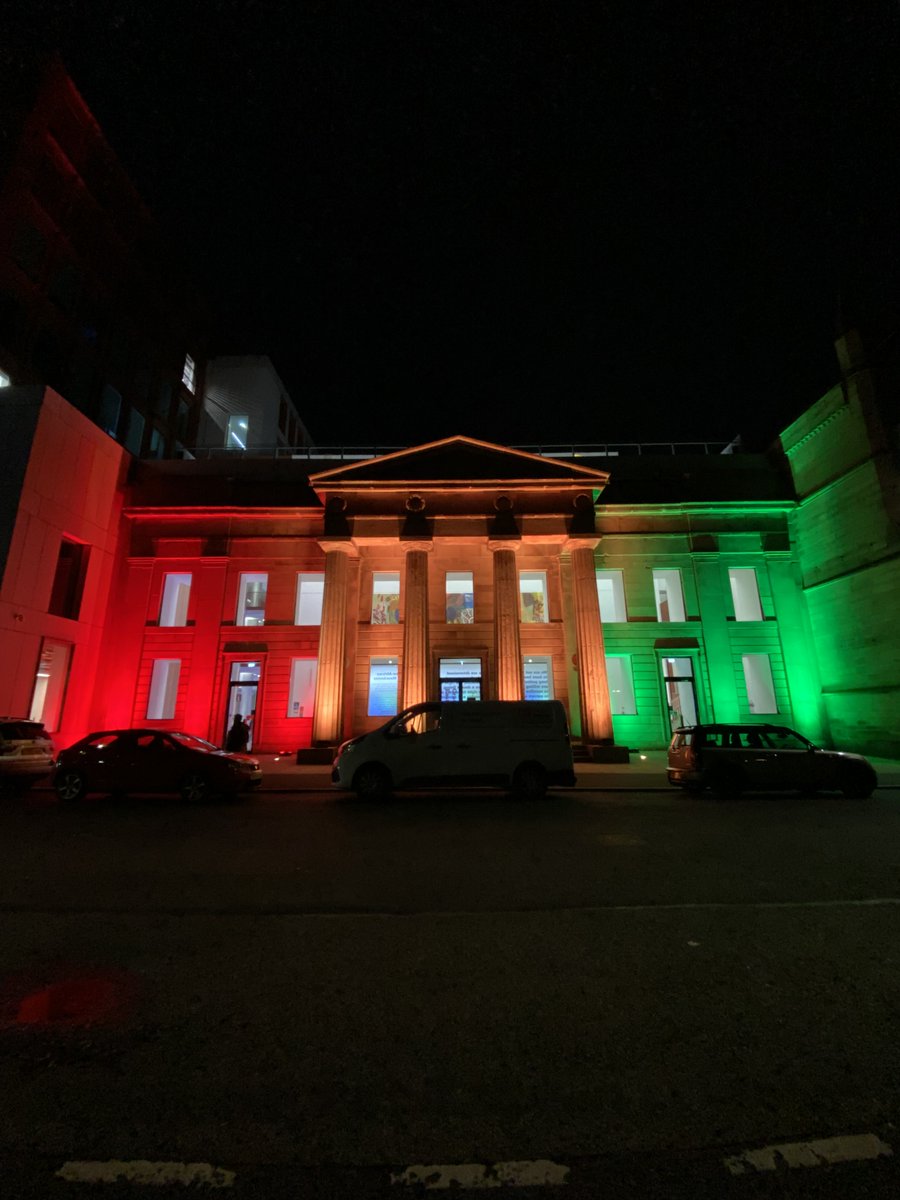 OfficialUoM's tweet photo. Oxford Road as you've never seen it before ✨

The Corridor of Light is now live and illuminating Oxford Road. Don't miss out: https://t.co/lQJDEJftLo

#Manchester #CorridorofLight https://t.co/6YIG7lTjWc