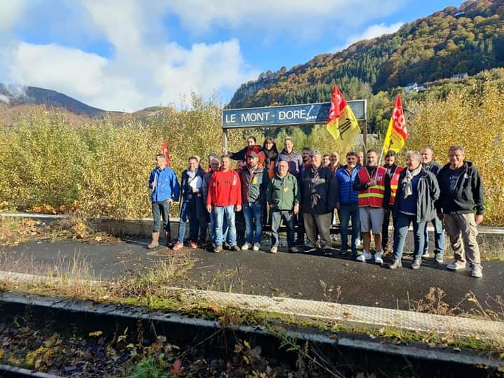 CgtJeunes's tweet photo. 3/3 Afin d'avoir un maillage complet de notre territoire la ligne de Laqueuille à Ussel doit également ouvrir, afin d'avoir une véritable connexion entre nos territoires et notamment sur l'axe Ouest-Est @cgtcheminots @lacgtcommunique @udcgt63 https://t.co/ioeeAE4J41