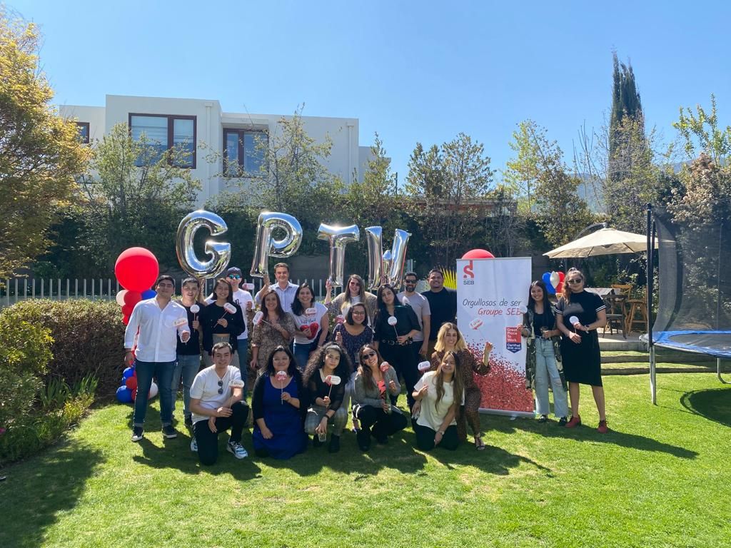 GroupeSEB's tweet photo. Groupe SEB Chile has also obtained the @GPTWChile certification!
Bravo to the teams involved !! 👏 👏👏 👏
#GPTW #Chile #GroupeSEB #insidegroupeSEB #GroupeSEBfamily ❤️ https://t.co/0Crvt5Ku1a