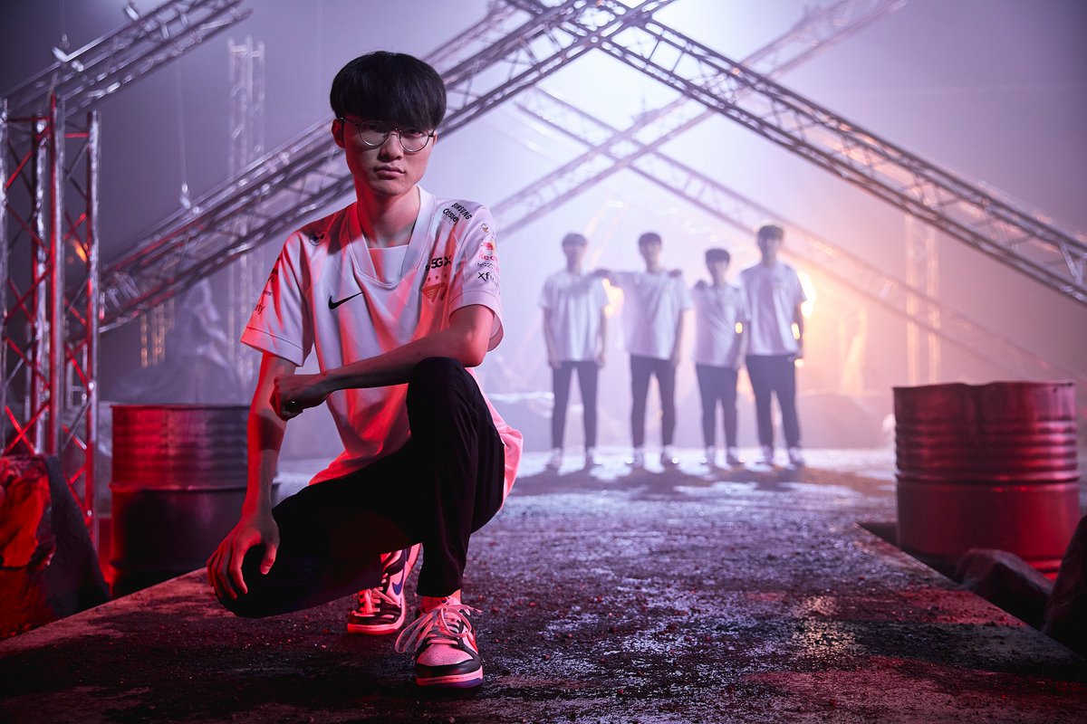 lolesports's tweet image. SEMIFINALISTS #Worlds2021