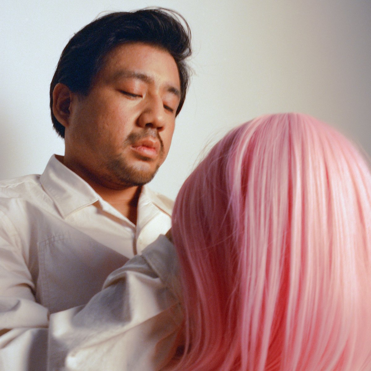 My new single ''Quelqu'un d'autre'' is now available! 

🎶 ffm.to/quelquundautre…
Lyrics video: ffm.bio/visrei