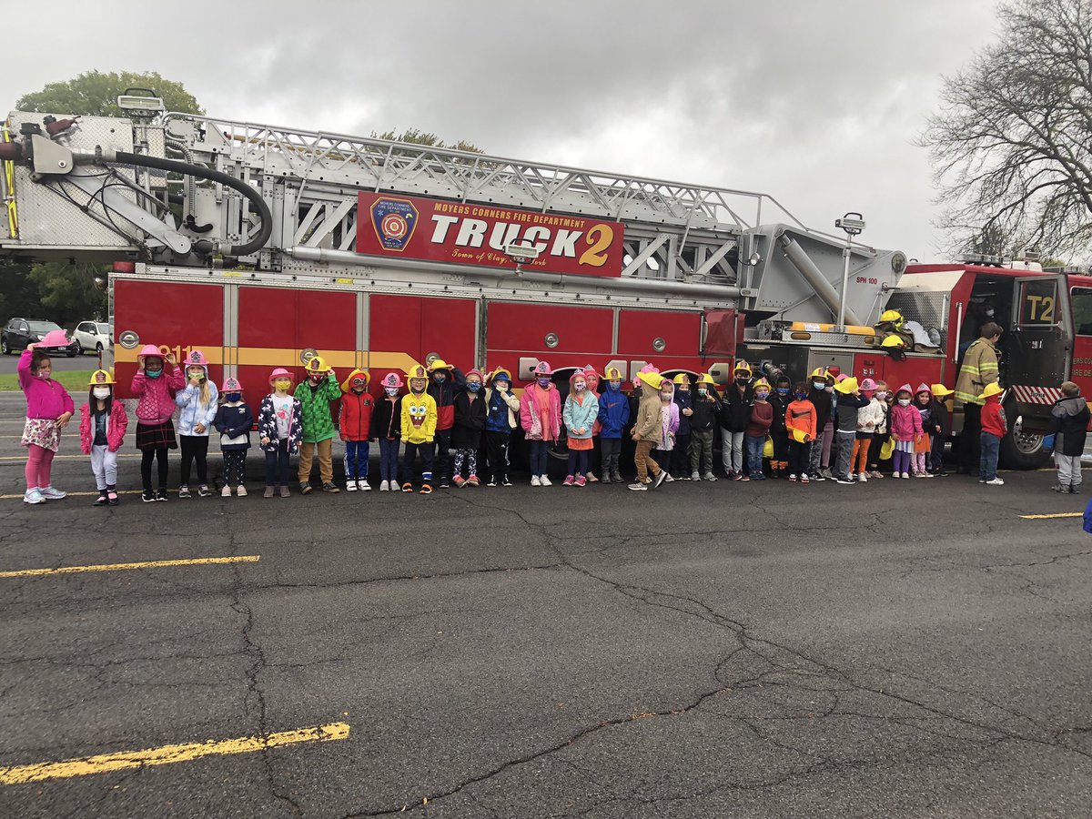 MrsHarringtonEE's tweet photo. Thank you to the Fire Department for coming in this morning to teach use fire safety! We even got to go in the fire truck!!! https://t.co/rwA9sQETNG