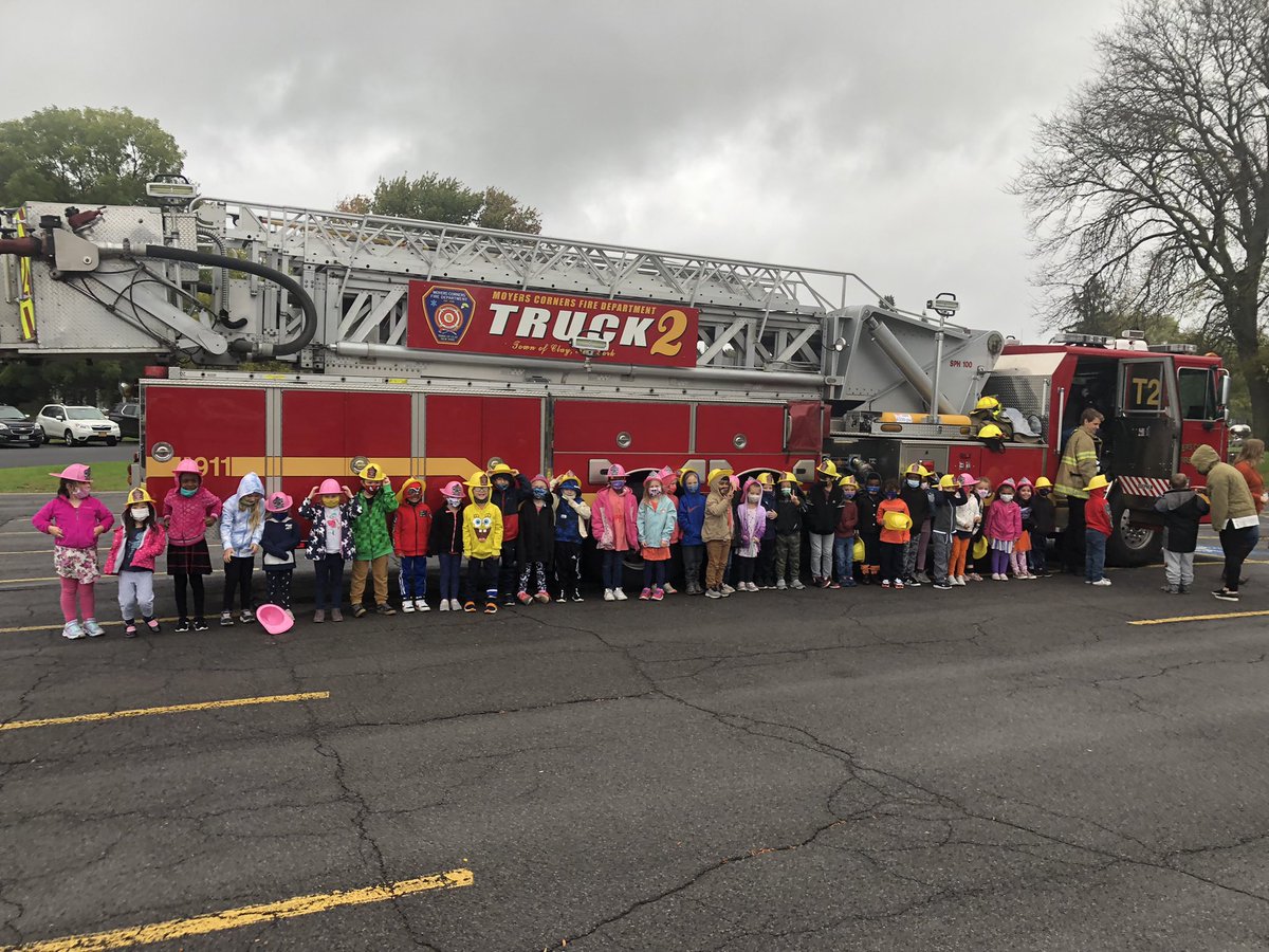 MrsHarringtonEE's tweet photo. Thank you to the Fire Department for coming in this morning to teach use fire safety! We even got to go in the fire truck!!! https://t.co/rwA9sQETNG