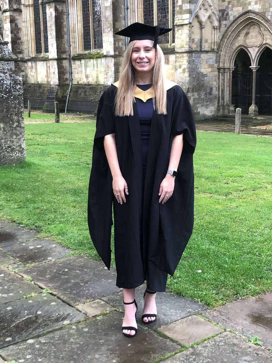 Emily Taylor tweet media