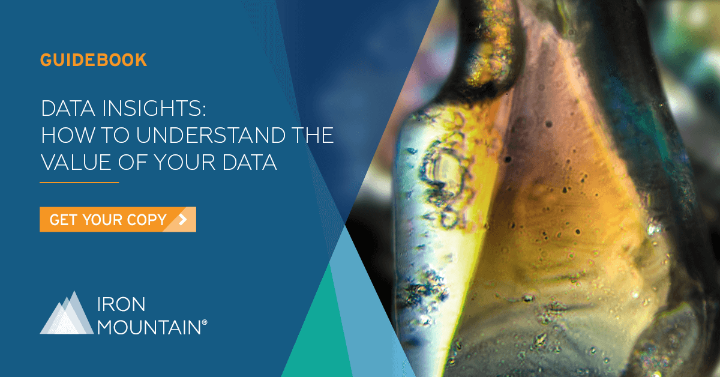 The world runs on #data: every person on Earth produces 1.1 GB every hour. What does this much data look like? If 1 KB = 1 grain of sand, we'd fill the Sahara Desert in a year.  Explore our new guidebook: spr.ly/6010Juqha

#DataViz #Collection #Conservation