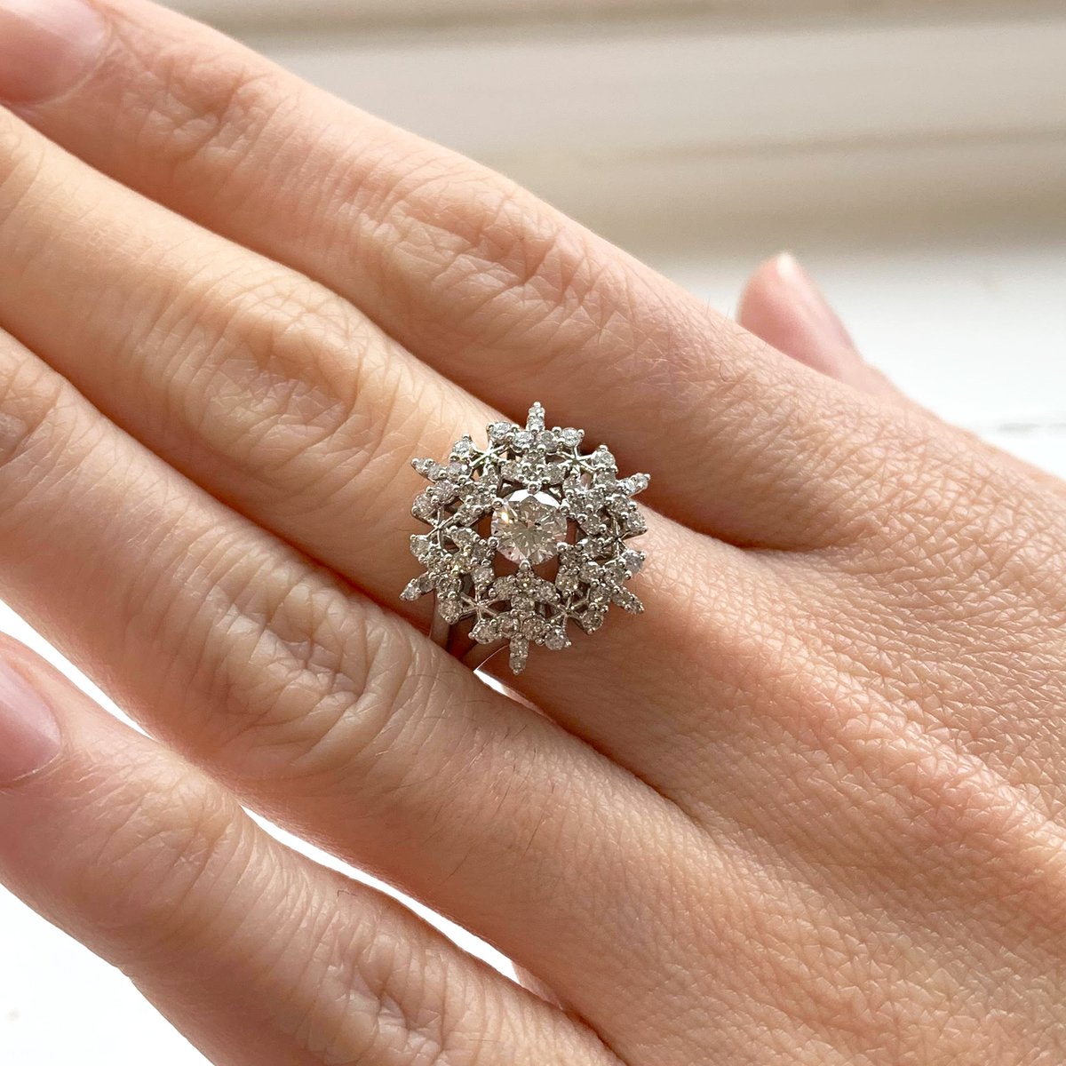 DanasGoldsmith's tweet photo. No two snowflakes are alike.  Unique, just like this stunning redesign using her engagement ring, wedding band and anniversary ring to celebrate their 10th Anniversary.  Let us tell YOUR story.

#designsatdanas #customdesign #customjewellery https://t.co/0RJ6lr7quy