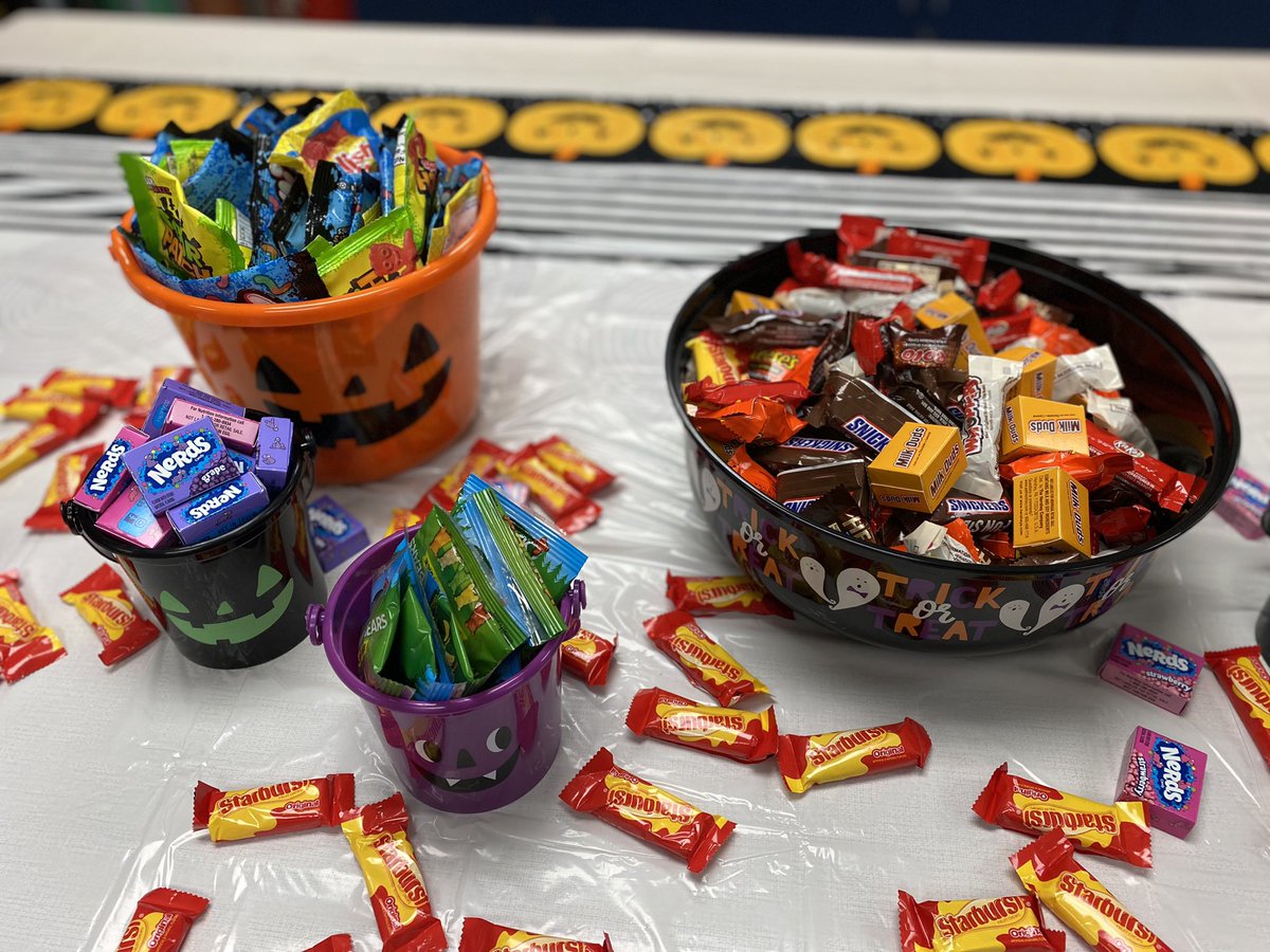 MausMSCoun's tweet photo. We think Maus teachers and staff are spook-tacular and bat to the bone! #weareone #appreciationpost    #thezenden @MausMS https://t.co/M3YsmoryWb