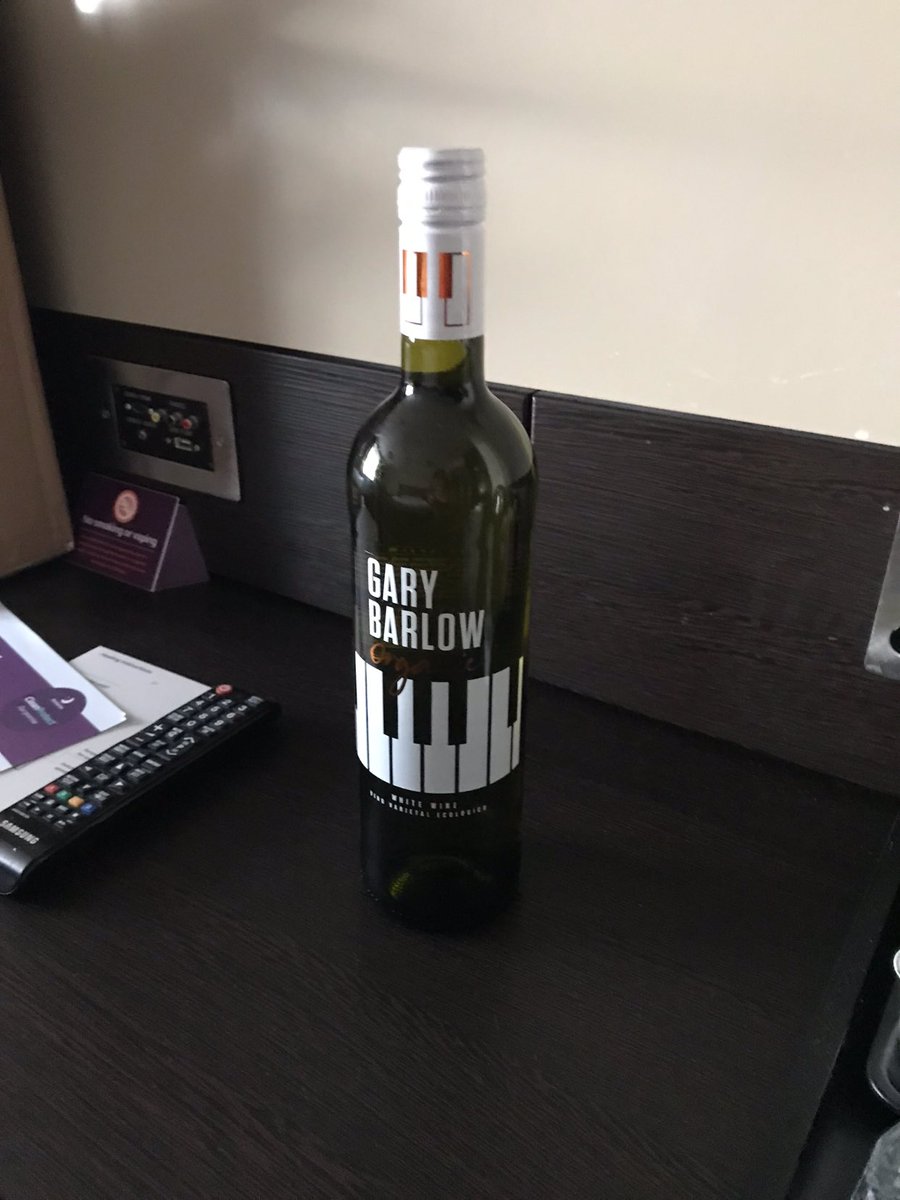 sallypett's tweet photo. @GaryBarlow @GaryBarlowWines away for the night with my BFF @ocallaghanjo and guess what’s waiting for me in my room. What a star 🌟 she is! https://t.co/wFxlbrAoHX