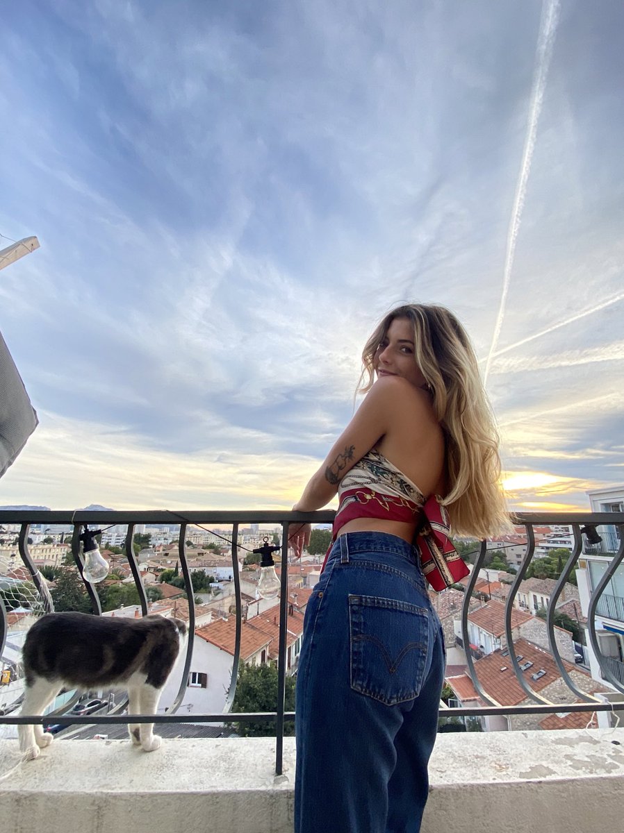 Jeune Gamberge tweet media